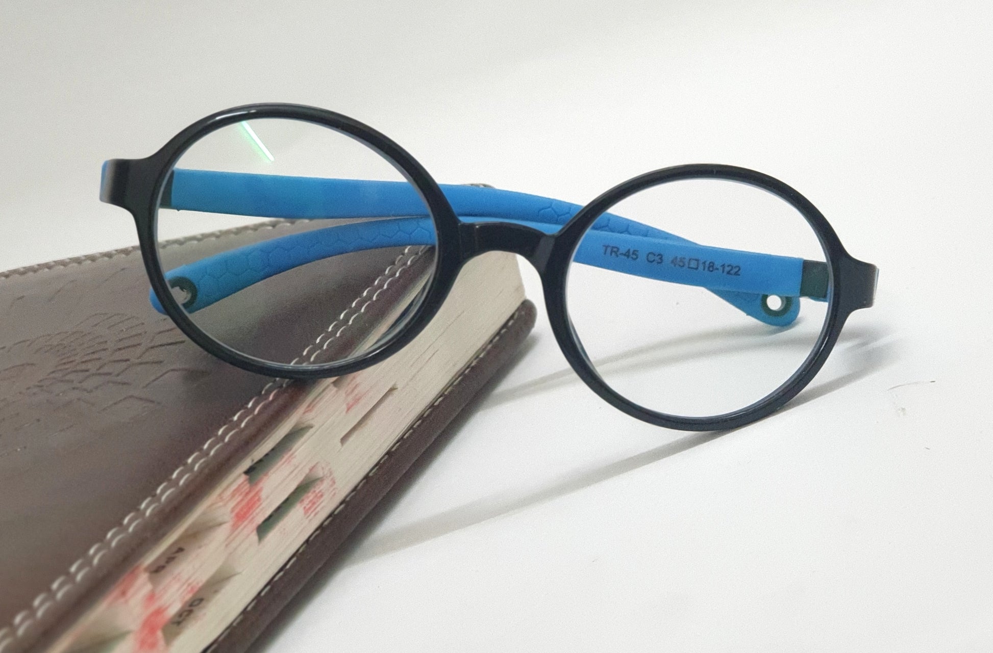 Blue light filter spectacles for kids