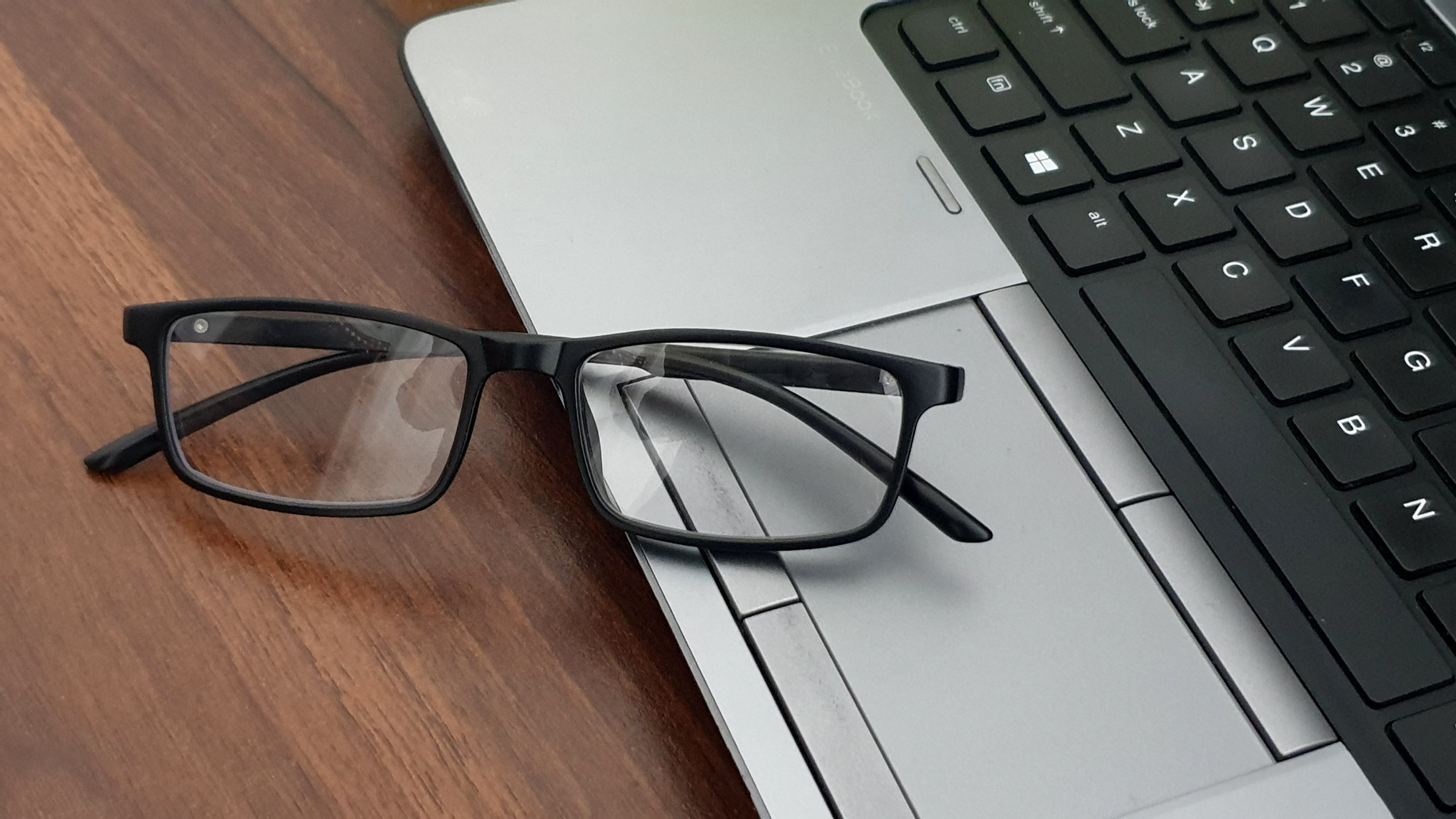 Black rectangle reading glasses